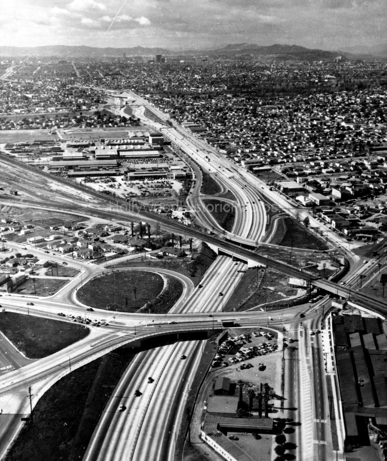 Los Angeles Freeway 1954 2.jpg